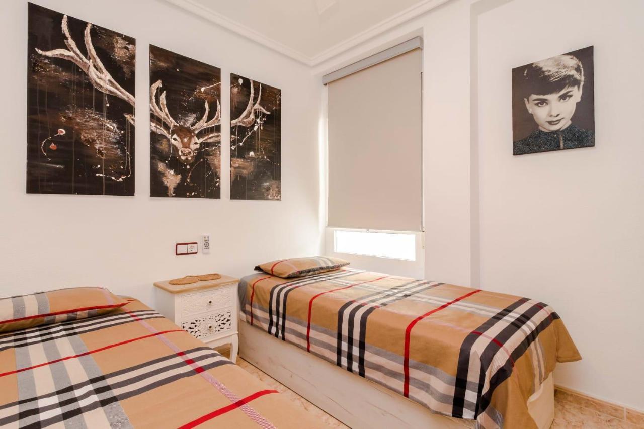 Residenz Habaneras Lägenhet Torrevieja Exteriör bild