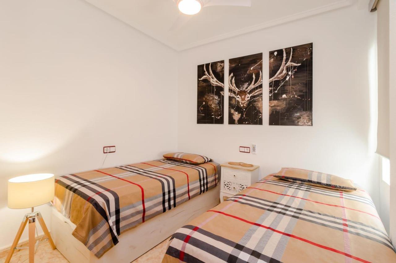 Residenz Habaneras Lägenhet Torrevieja Exteriör bild